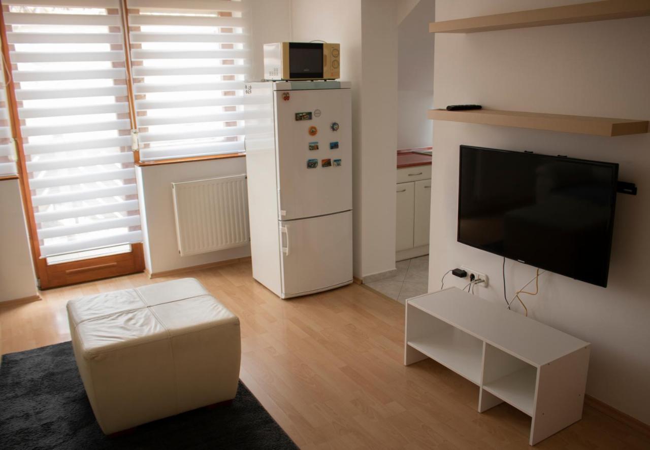 Апартаменты Csalogany Apartman Сексард Экстерьер фото